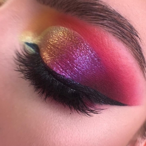 RAINBOW MAKE-UP WITH BPERFECT CARNIVAL EYESHADOW PALETTE