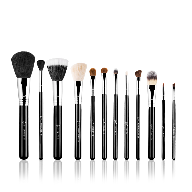 SIGMA BEAUTY ESSENTIAL KIT MAKE ME CLASSY