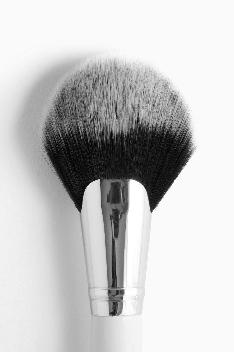 COLOURPOP FULL FAN FACE BRUSH