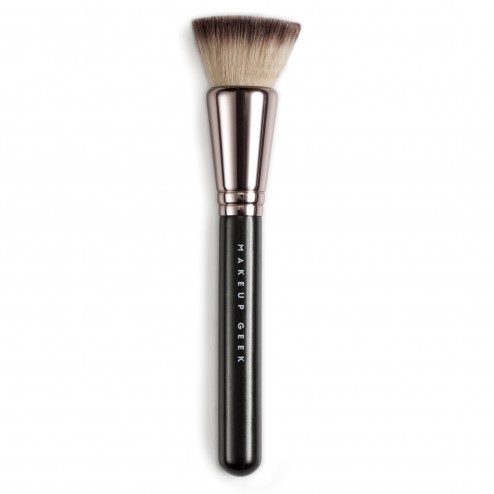 MAKEUP GEEK FOUNDATION STIPPLING BRUSH