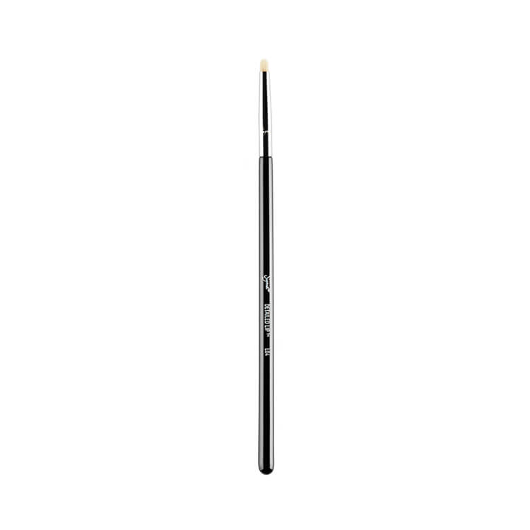 SIGMA BEAUTY DETAILED LIP BRUSH L04