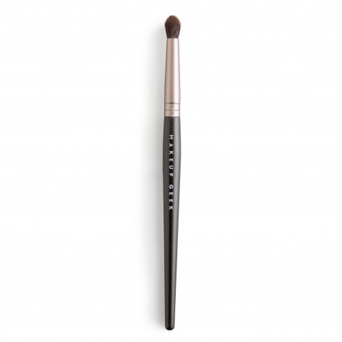 MAKEUP GEEK POINTED CREASE BRUSH 