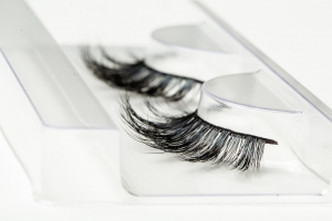 LILLY LASHES 3D MINK LASHES MONACO