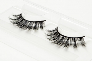 LILLY LASHES 3D MINK LASHES MONACO