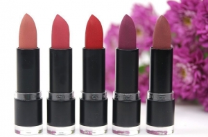 CATRICE ULTIMATE COLOUR LIP COLOUR LIPSTICK