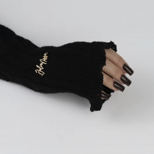 JULIA NESSA PHOTO SLEEVE BLACK