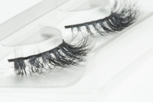 LILLY LASHES 3D MINK LASHES DOHA