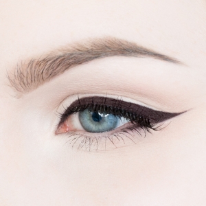 MAKEUP GEEK FULL SPECTRUM EYE LINER PENCIL 