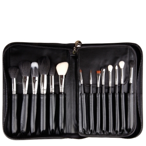 SIGMA BEAUTY COMPLETE KIT 