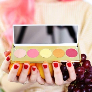 WINKY LUX MARZIA LA FRUTTA EYESHADOW PALETTE