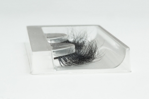 LILLY LASHES 3D MINK LASHES MIAMI